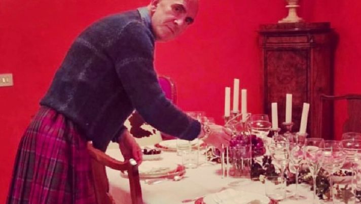 2022: il kilt scozzese di Paolo Di Canio scatena il primo derby della Capitale 2022: il kilt scozzese di Paolo Di Canio scatena il primo derby della Capitale - immagine 1