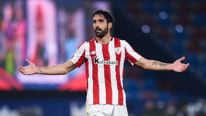 VALENCIA, SPAIN - MARCH 04: Raul Garcia of Athletic Club looks on during the Copa del Rey Semi Final Second Leg match between FC Levante and Athletic Club at Ciutat de Valencia on March 04, 2021 in Valencia, Spain. Sporting stadiums around Spain remain under strict restrictions due to the Coronavirus Pandemic as Government social distancing laws prohibit fans inside venues resulting in games being played behind closed doors. (Photo by David Ramos/Getty Images) VALENCIA, SPAIN - MARCH 04: Raul Garcia of Athletic Club looks on during the Copa del Rey Semi Final Second Leg match between FC Levante and Athletic Club at Ciutat de Valencia on March 04, 2021 in Valencia, Spain. Sporting stadiums around Spain remain under strict restrictions due to the Coronavirus Pandemic as Government social distancing laws prohibit fans inside venues resulting in games being played behind closed doors. (Photo by David Ramos/Getty Images)