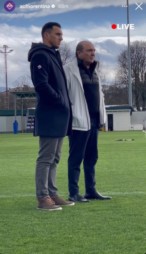 FOTO – Commisso al centro sportivo abbraccia Dodo- immagine 3