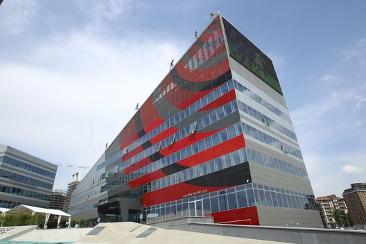 MILAN, ITALY - MAY 19: A general view of the Casa Milan during the inauguration of AC Milan's new purpose-built headquarters, Casa Milan on May 19, 2014 in Milan, Italy. (Photo by Marco Luzzani/Getty Images) MILAN, ITALY - MAY 19: A general view of the Casa Milan during the inauguration of AC Milan's new purpose-built headquarters, Casa Milan on May 19, 2014 in Milan, Italy. (Photo by Marco Luzzani/Getty Images)