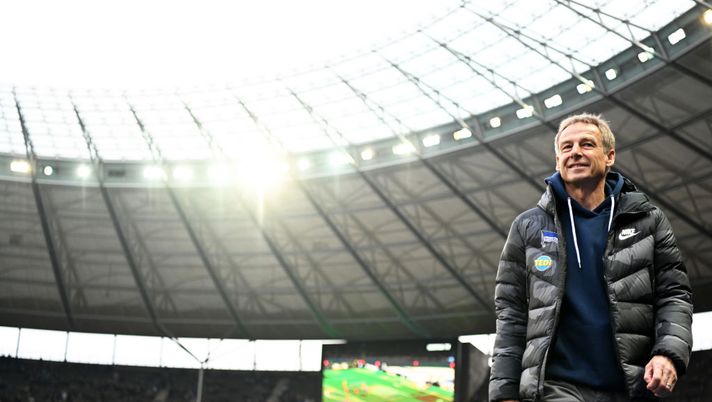 BERLIN, GERMANY - JANUARY 19: Jürgen Klinsmann, Manager of Hertha Berlin during the Bundesliga match between Hertha BSC and FC Bayern Muenchen at Olympiastadion on January 19, 2020 in Berlin, Germany. (Photo by Stuart Franklin/Bongarts/Getty Images) BERLIN, GERMANY - JANUARY 19: Jürgen Klinsmann, Manager of Hertha Berlin during the Bundesliga match between Hertha BSC and FC Bayern Muenchen at Olympiastadion on January 19, 2020 in Berlin, Germany. (Photo by Stuart Franklin/Bongarts/Getty Images)