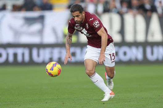 LA SPEZIA, ITALY - NOVEMBER 06: Ricardo Rodriguez of Torino FC in action during the Serie A match between Spezia Calcio v Torino FC at Stadio Alberto Picco on November 6, 2021 in La Spezia, Italy. (Photo by Gabriele Maltinti/Getty Images) Rodriguez: “La Serie A il campionato più difficile. Ora sento più calore dai tifosi”- immagine 3