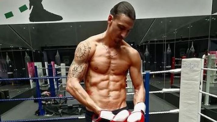 Ibra, allenamento e provocazioni di Natale: “Auguri a voi e alle vostre mogli” - immagine 1