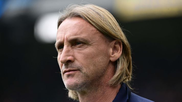 Salernitana's Italian coach Davide Nicola looks on prior to the Italian Serie A football match between Inter Milan and Salernitana on October 16, 2022 at the Giuseppe-Meazza (San Siro) stadium in Milan. (Photo by MIGUEL MEDINA / AFP) (Photo by MIGUEL MEDINA/AFP via Getty Images) Nicola spiega: “Perché Dia non è titolare con la Lazio, Bradaric ha meritato l’occasione” - immagine 1