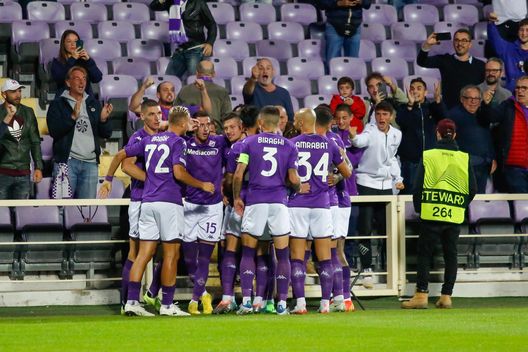 GERMOGLI PH: 13 OTTOBRE 2022 FIRENZE STADIO ARTEMIO FRANCHI CONFERENCE LEAGUE FIORENTINA VS HEARTS NELLA FOTO ESULTANZA FIORENTINA Papa Waigo: “Partita difficile a Lecce, lo stadio sarà caldo”- immagine 2