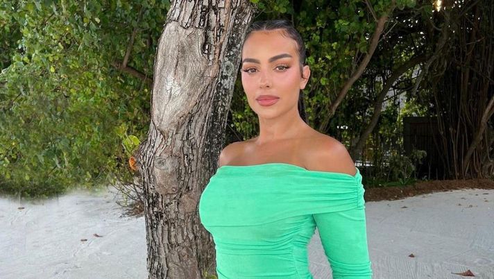 Georgina Rodriguez festeggia il compleanno alle Maldive, sono 30 candeline. Assente CR7 - immagine 1