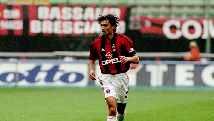 Paolo Maldini, qui con il Milan nel 1998 (credits: GETTY Images) 