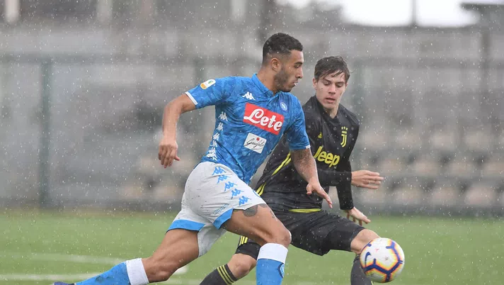 Mezzoni (Photo by Ciro Sarpa SSC NAPOLI/SSC NAPOLI via Getty Images)