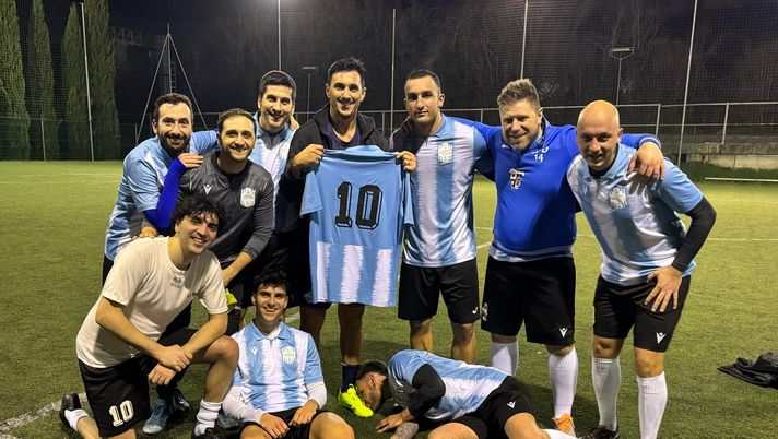 FOTO VN – La magia del calcio a 7: Gennarelli sfida Burdisso e… vince! - immagine 1
