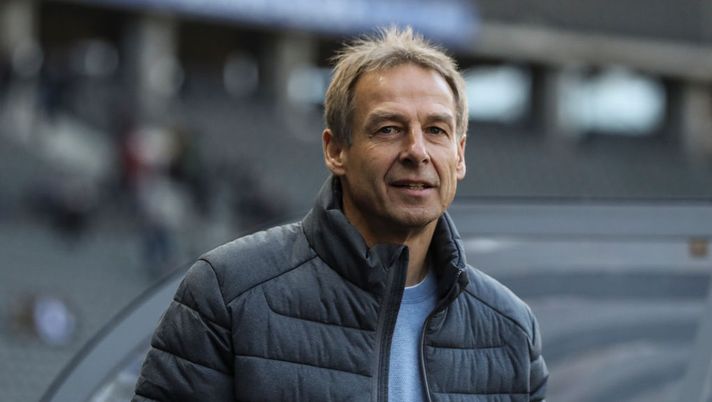 BERLIN, GERMANY - FEBRUARY 08: Jurgen Klinsmann head coach of Hertha Berlin looks on prior to the Bundesliga match between Hertha BSC and 1. FSV Mainz 05 at Olympiastadion on February 08, 2020 in Berlin, Germany. (Photo by Maja Hitij/Bongarts/Getty Images) 