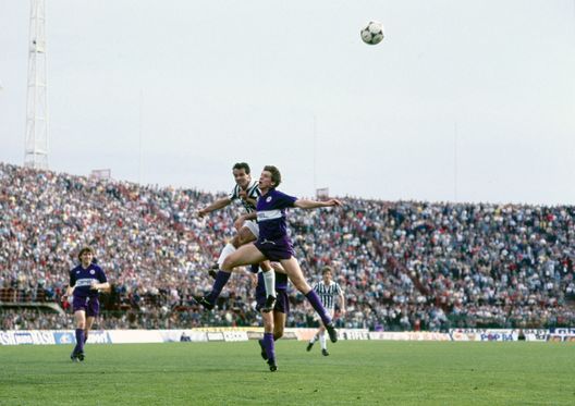  FLORENCE, ITALY - APRIL 06 : Juventus player Antonio Cabrini during Fiorentina - Juventus on april 06, 1986 in Florence, Italy. (Photo by Juventus FC - Archive/Juventus FC via Getty Images)) 