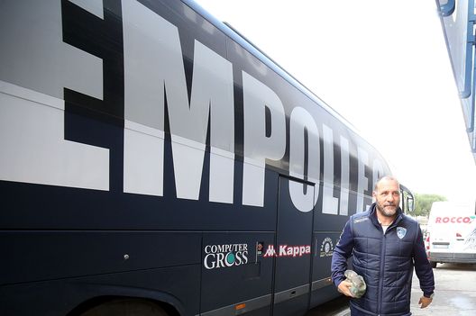  EMPOLI, ITALY - DECEMBER 21: Cristian Bucchi manager of Empoli FC arrives at the stadium prior to the Serie B match between Empoli FC and US Salernitana at Stadio Carlo Castellani on December 21, 2019 in Empoli, Italy. (Photo by Gabriele Maltinti/Getty Images) 