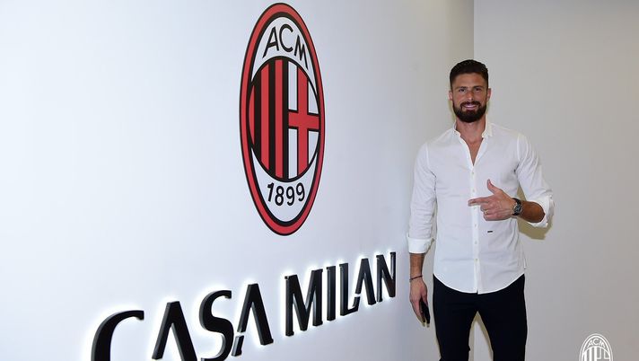 Olivier Giroud (attaccante AC Milan) | Serie A News (acmilan.com) Olivier Giroud (attaccante AC Milan) | Serie A News (acmilan.com)