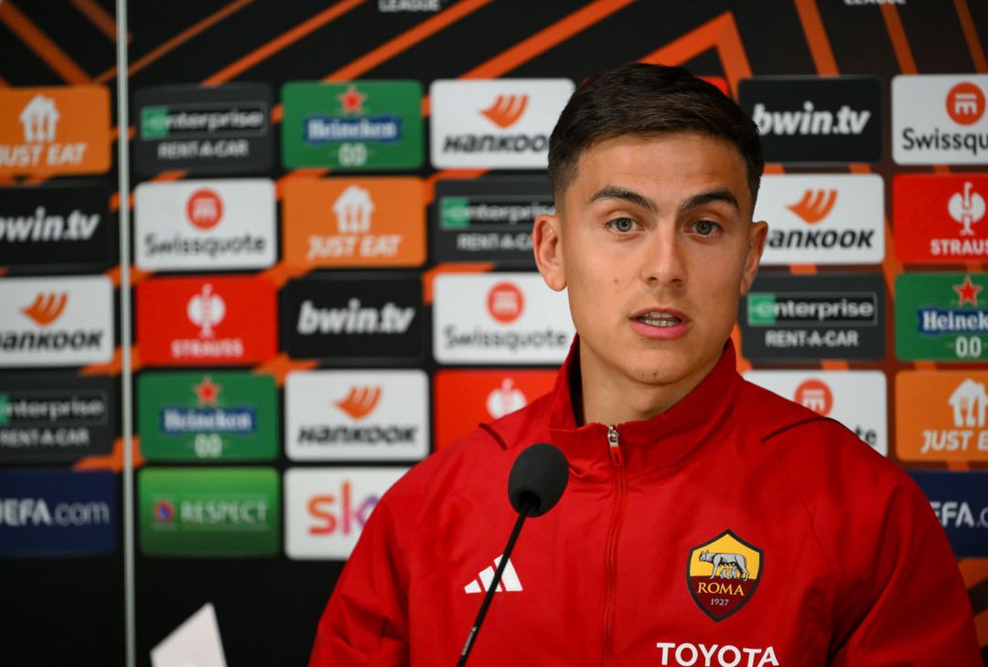 Roma, la conferenza stampa di De Rossi e Dybala alla vigilia del Milan – FOTO GALLERY - immagine 6