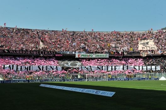 PALERMO, ITALY - MAY 09: Fans of Palermo show theis support during the Serie A match between US Citta di Palermo and UC Sampdoria at Stadio Renzo Barbera on May 9, 2010 in Palermo, Italy. (Photo by Tullio M. Puglia/Getty Images) PALERMO, ITALY - MAY 09: Fans of Palermo show theis support during the Serie A match between US Citta di Palermo and UC Sampdoria at Stadio Renzo Barbera on May 9, 2010 in Palermo, Italy. (Photo by Tullio M. Puglia/Getty Images)