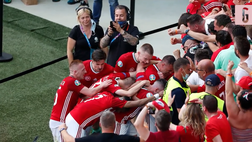 VIDEO Ungheria-Francia, Fiola senza freni: fa gol e spacca il computer a bordocampista