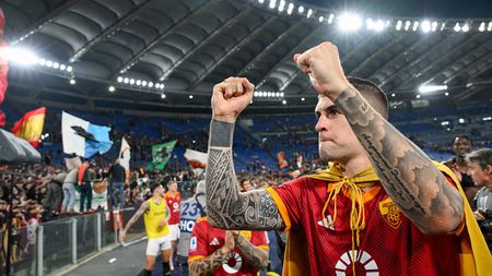 ROME, ITALY - APRIL 06: AS Roma player Gianluca Mancini celebrates the victory after the Serie A TIM match between AS Roma and SS Lazio - Serie A TIM at Stadio Olimpico on April 06, 2024 in Rome, Italy. (Photo by Fabio Rossi/AS Roma via Getty Images)