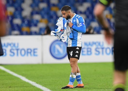 NAPLES, ITALY - NOVEMBER 29: Lorenzo Insigne of Napoli celebrates after scoring the first goal of Napoli during the Serie A match between SSC Napoli and AS Roma at Stadio San Paolo on November 29, 2020 in Naples, Italy. (Photo by SSC NAPOLI/SSC NAPOLI via Getty Images) NAPLES, ITALY - NOVEMBER 29: Lorenzo Insigne of Napoli celebrates after scoring the first goal of Napoli during the Serie A match between SSC Napoli and AS Roma at Stadio San Paolo on November 29, 2020 in Naples, Italy. (Photo by SSC NAPOLI/SSC NAPOLI via Getty Images)