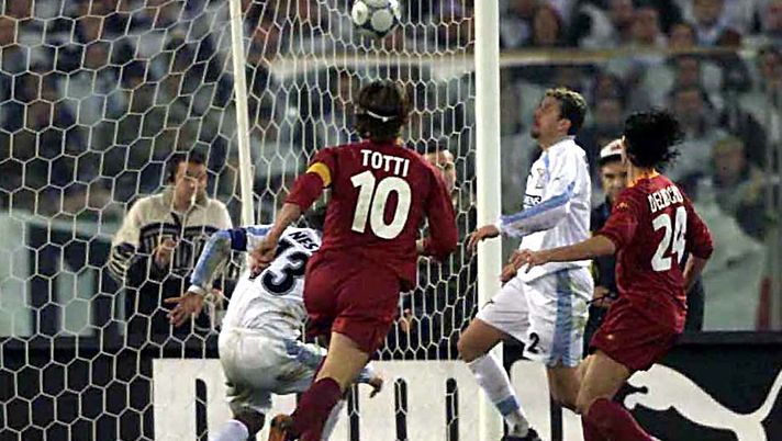 Paolo Negro passa il testimone a Kalidou Koulibaly Paolo Negro passa il testimone a Kalidou Koulibaly