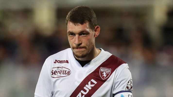 FLORENCE, ITALY - AUGUST 28: Andrea Belotti of Torino FC looks on during the Serie A match between ACF Fiorentina and Torino FC at Stadio Artemio Franchi on August 28, 2021 in Florence, Italy (Photo by Gabriele Maltinti/Getty Images) Torino, condizioni da valutare per Belotti dopo il cambio al 45′ con la Lazio - immagine 1