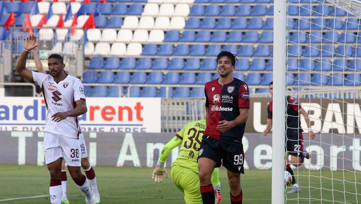 CAGLIARI, ITALY - JUNE 27:   Giovanni Simeone scores his goal 2-0 during the Serie A match between Cagliari Calcio and  Torino FC at Sardegna Arena on June 27, 2020 in Cagliari, Italy.  (Photo by Enrico Locci/Getty Images) 