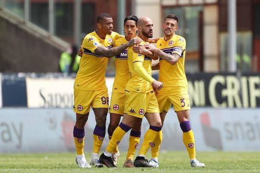 SALERNO, ITALY - APRIL 24: Riccardo Saponara of ACF Fiorentina celebrates after scoring the 1-1 goal during the Serie A match between US Salernitana and ACF Fiorentina at Stadio Arechi on April 24, 2022 in Salerno, Italy. (Photo by Francesco Pecoraro/Getty Images) SALERNO, ITALY - APRIL 24: Riccardo Saponara of ACF Fiorentina celebrates after scoring the 1-1 goal during the Serie A match between US Salernitana and ACF Fiorentina at Stadio Arechi on April 24, 2022 in Salerno, Italy. (Photo by Francesco Pecoraro/Getty Images)
