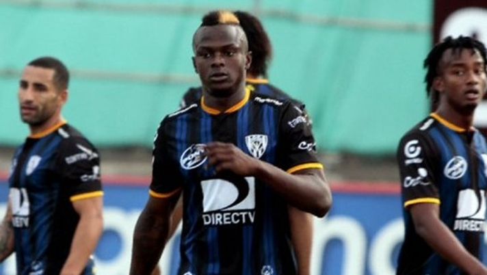 Stangata della FIFA per Angulo: sospensione di quattro anni per uso di cocaina… 