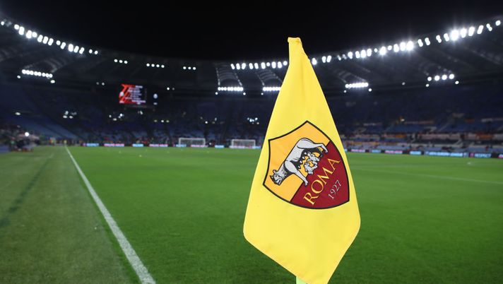 Le maglie di Roma-Juve all’asta per supportare le vittime della guerra in Ucraina - immagine 1