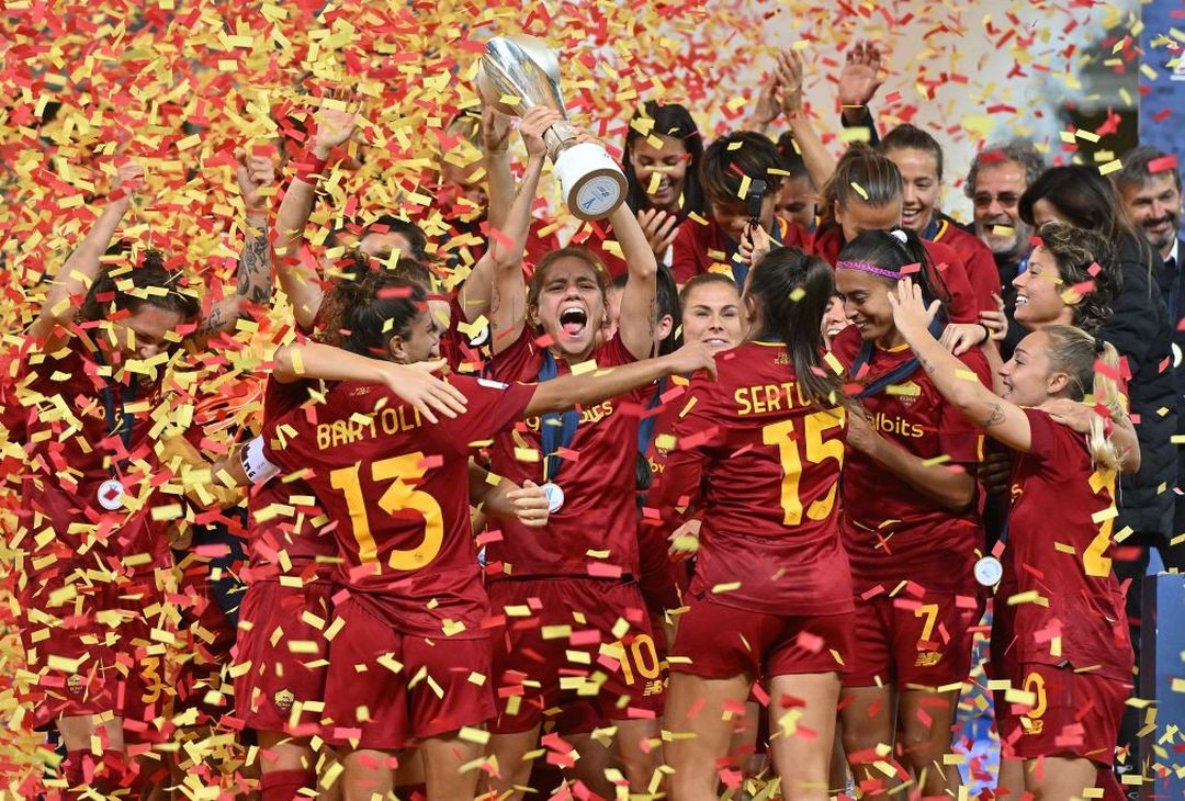 La Roma Femminile vince la Supercoppa: le immagini della festa – FOTO GALLERY- immagine 1