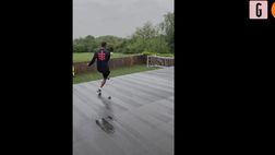 VIDEO / Evra è magico: all’incrocio dal tetto di casa sua