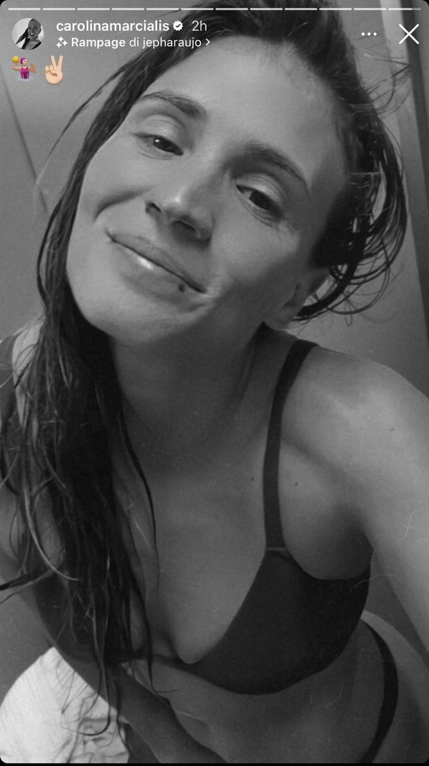 Carolina, il post allenamento è sempre super sexy. Curve bollenti per lady Cassano- immagine 2