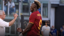 Roma-Bayer Leverkusen 1-0, il primo round a Mourinho. Abraham calcia, Bove ribadisce