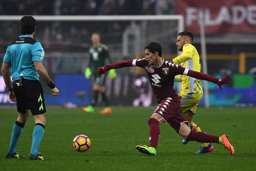 TURIN, ITALY - FEBRUARY 12: Sasa Lukic (L) of FC Torino is challenged by Gianluca Caprari of Pescara Calcio during the Serie A match between FC Torino and Pescara Calcio at Stadio Olimpico di Torino on February 12, 2017 in Turin, Italy. (Photo by Valerio Pennicino/Getty Images) TURIN, ITALY - FEBRUARY 12: Sasa Lukic (L) of FC Torino is challenged by Gianluca Caprari of Pescara Calcio during the Serie A match between FC Torino and Pescara Calcio at Stadio Olimpico di Torino on February 12, 2017 in Turin, Italy. (Photo by Valerio Pennicino/Getty Images)