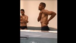 VIDEO / Rafinha, relax in allenamento: in acqua prende in giro Dalbert