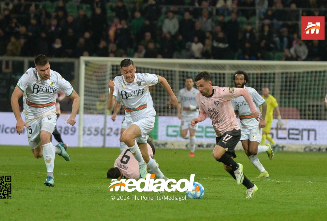 FOTO Palermo-Venezia 0-3, 30ª giornata Serie B 2023-2024 (GALLERY) - immagine 4