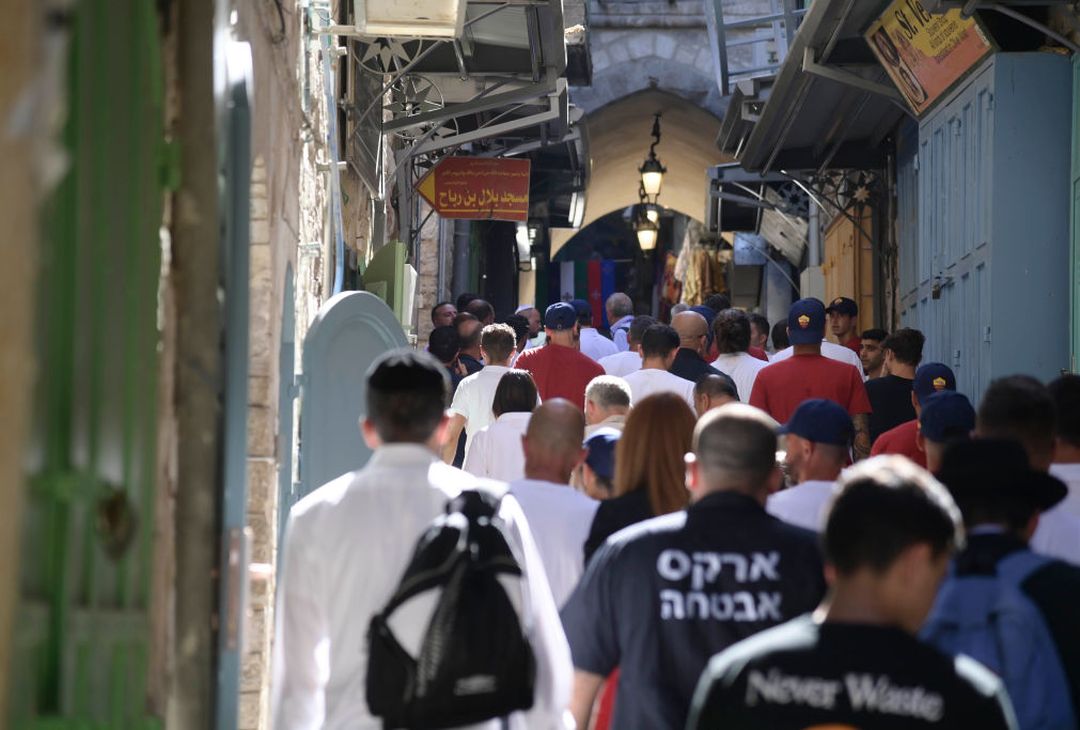 La Roma visita il Muro del Pianto – FOTO GALLERY - immagine 5