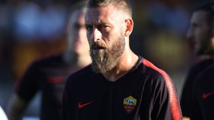 Roma, il ginocchio non dà tregua a De Rossi: potrebbe smettere di giocare - immagine 1