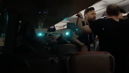 VIDEO Italia-Spagna, è delirio: si canta ‘Notte prime degli esami” sul pullman