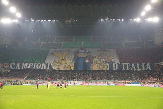 Frecciate stile Twitter: al derby anche la curva dell’Inter era rossonera…- immagine 2