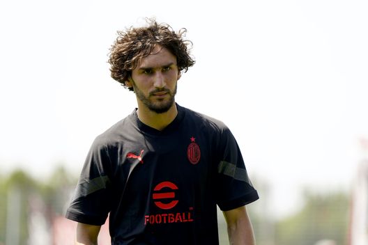 Yacine Adli (centrocampista AC Milan) qui in allenamento a Milanello | Milan News (Getty Images) Yacine Adli AC Milan Milanello