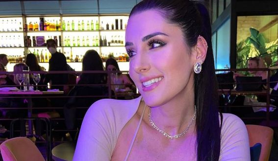 Foto: Instagram Valentina Vignali fa impazzire i social: la scollatura è davvero pazzesca- immagine 2