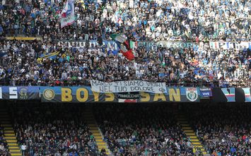  MILAN, ITALY - MARCH 12: FC Internazionale fans during the Serie A match between FC Internazionale and Atalanta BC at Stadio Giuseppe Meazza on March 12, 2017 in Milan, Italy. (Photo by Marco Luzzani - Inter/Inter via Getty Images)