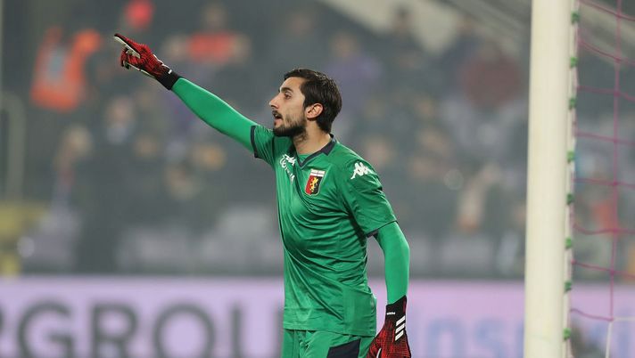 FLORENCE, ITALY - JANUARY 25: Mattia Perin of Genoa CFC gestures during the Serie A match between ACF Fiorentina and  Genoa CFC at Stadio Artemio Franchi on January 25, 2020 in Florence, Italy.  (Photo by Gabriele Maltinti/Getty Images) 