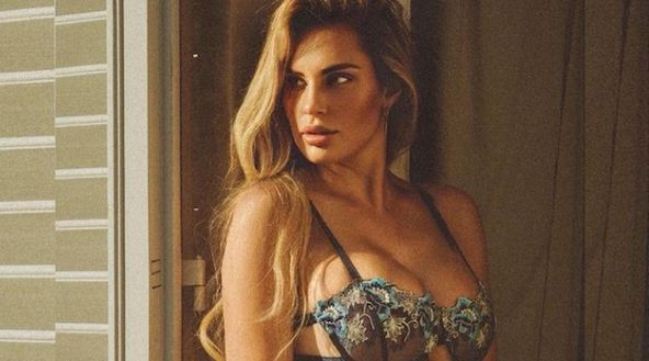 Foto: Instagram Francesca Brambilla da impazzire: il decolleté mostrato ai follower è da togliere il fiato- immagine 2