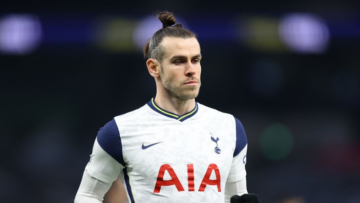 LONDON, ENGLAND - MARCH 07: Gareth Bale of Tottenham Hotspurs looks on during the Premier League match between Tottenham Hotspur and Crystal Palace at Tottenham Hotspur Stadium on March 07, 2021 in London, England. Sporting stadiums around the UK remain under strict restrictions due to the Coronavirus Pandemic as Government social distancing laws prohibit fans inside venues resulting in games being played behind closed doors. (Photo by Julian Finney/Getty Images) LONDON, ENGLAND - MARCH 07: Gareth Bale of Tottenham Hotspurs looks on during the Premier League match between Tottenham Hotspur and Crystal Palace at Tottenham Hotspur Stadium on March 07, 2021 in London, England. Sporting stadiums around the UK remain under strict restrictions due to the Coronavirus Pandemic as Government social distancing laws prohibit fans inside venues resulting in games being played behind closed doors. (Photo by Julian Finney/Getty Images)