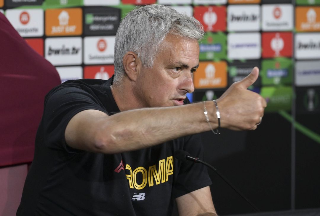 Roma, la conferenza stampa di Mourinho durante il Uefa Media Day – FOTO GALLERY - immagine 19