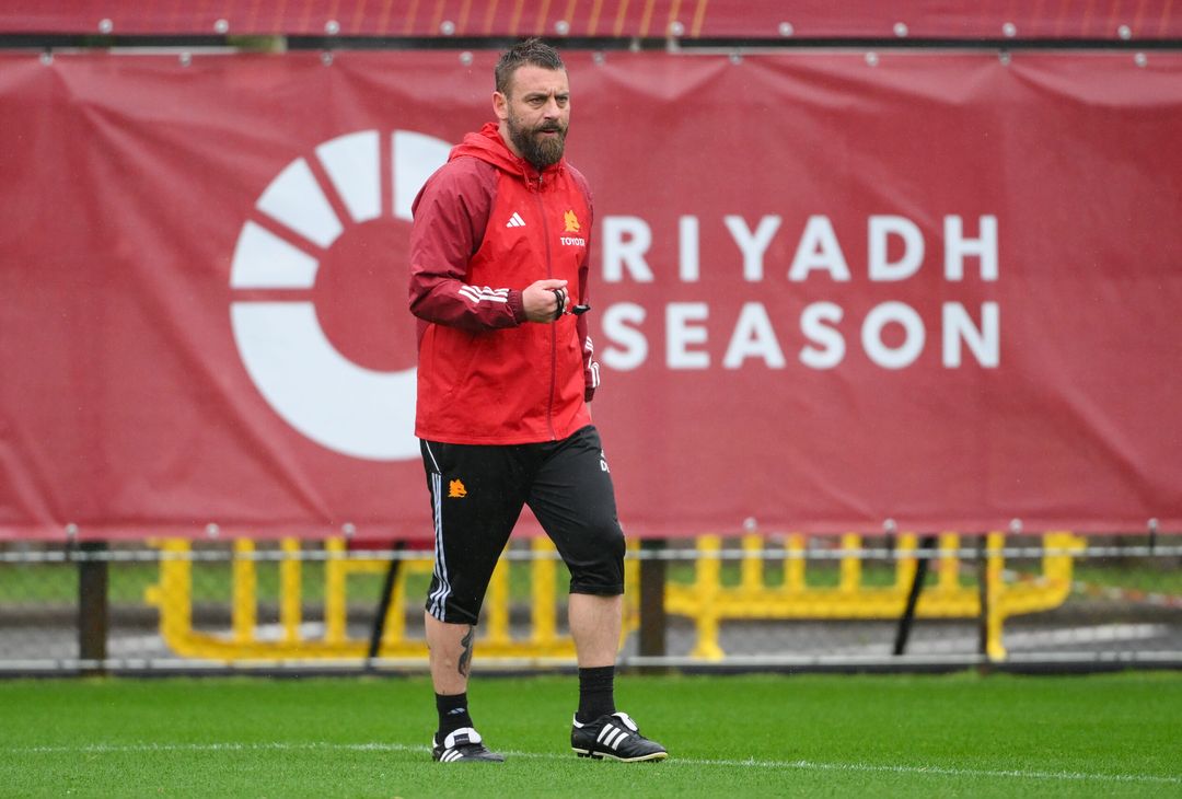 Roma, la ripresa degli allenamenti sotto la pioggia a Trigoria – FOTOGALLERY - immagine 8