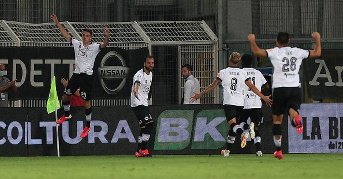 Playoff Serie B, Spezia Ribalta Il Chievo Ed è In Finale (3-1) - ITA ...