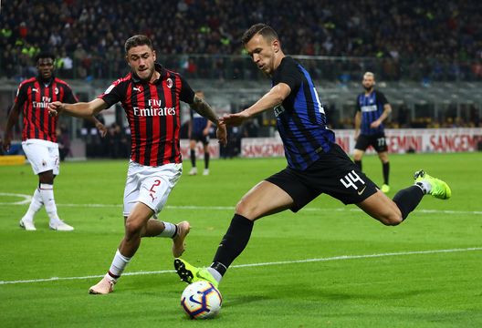 MILAN, ITALY - OCTOBER 21: Ivan Perisic of FC Internazionale in action during the Serie A match between FC Internazionale and AC Milan at Stadio Giuseppe Meazza on October 21, 2018 in Milan, Italy. (Photo by Marco Luzzani - Inter/Inter via Getty Images) MILAN, ITALY - OCTOBER 21: Ivan Perisic of FC Internazionale in action during the Serie A match between FC Internazionale and AC Milan at Stadio Giuseppe Meazza on October 21, 2018 in Milan, Italy. (Photo by Marco Luzzani - Inter/Inter via Getty Images)