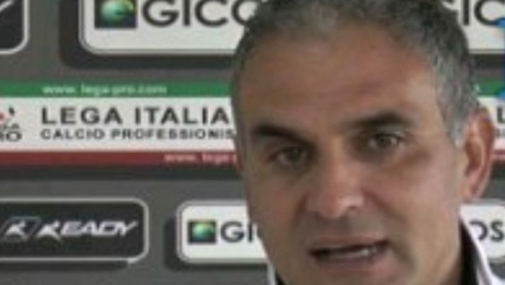Alessandro Erra, il tecnico esonerato dalla Paganese alla vigilia del derby 